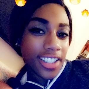 Meet your Posher, Sharonda